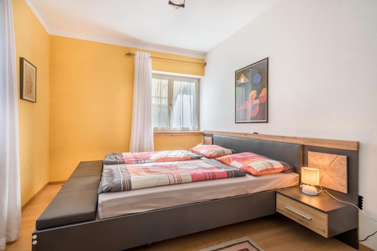 Apartement Oase Lana Bagian luar foto