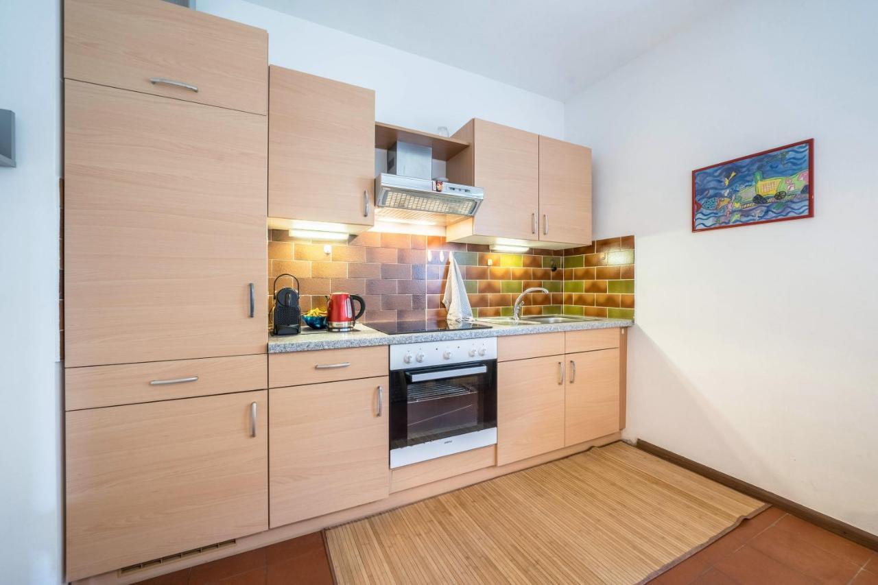 Apartement Oase Lana Bagian luar foto